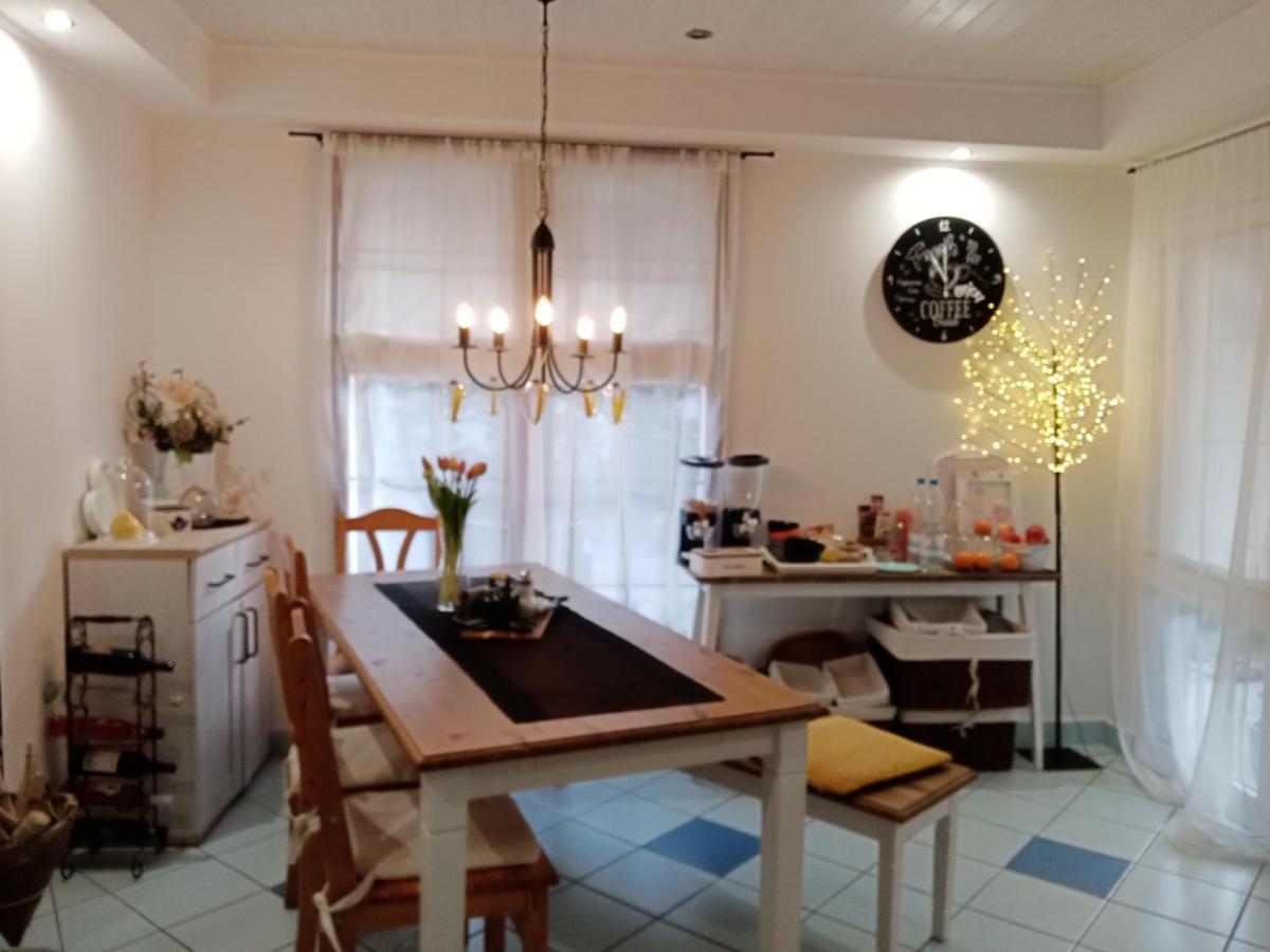Koszeghegyalja Vendeghaz Hotel Horvatzsidany ภายนอก รูปภาพ