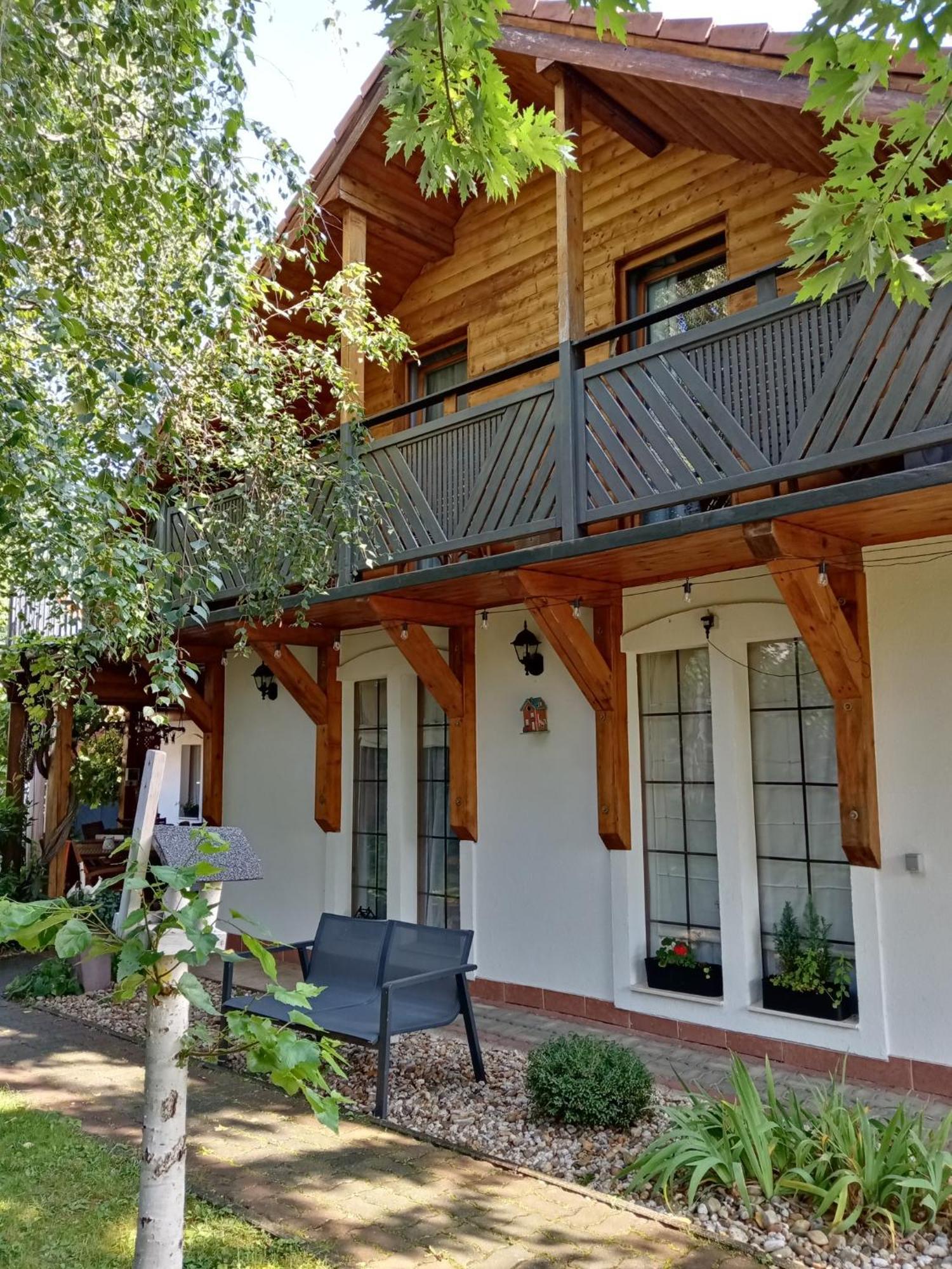 Koszeghegyalja Vendeghaz Hotel Horvatzsidany ภายนอก รูปภาพ